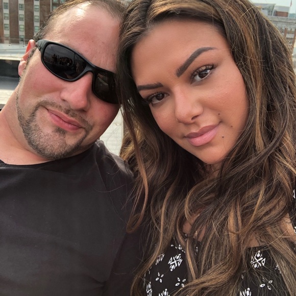 ⭐️TOP RATED SELLER ⭐️Meet your Posher, Stephanie - Picture 4 of 6